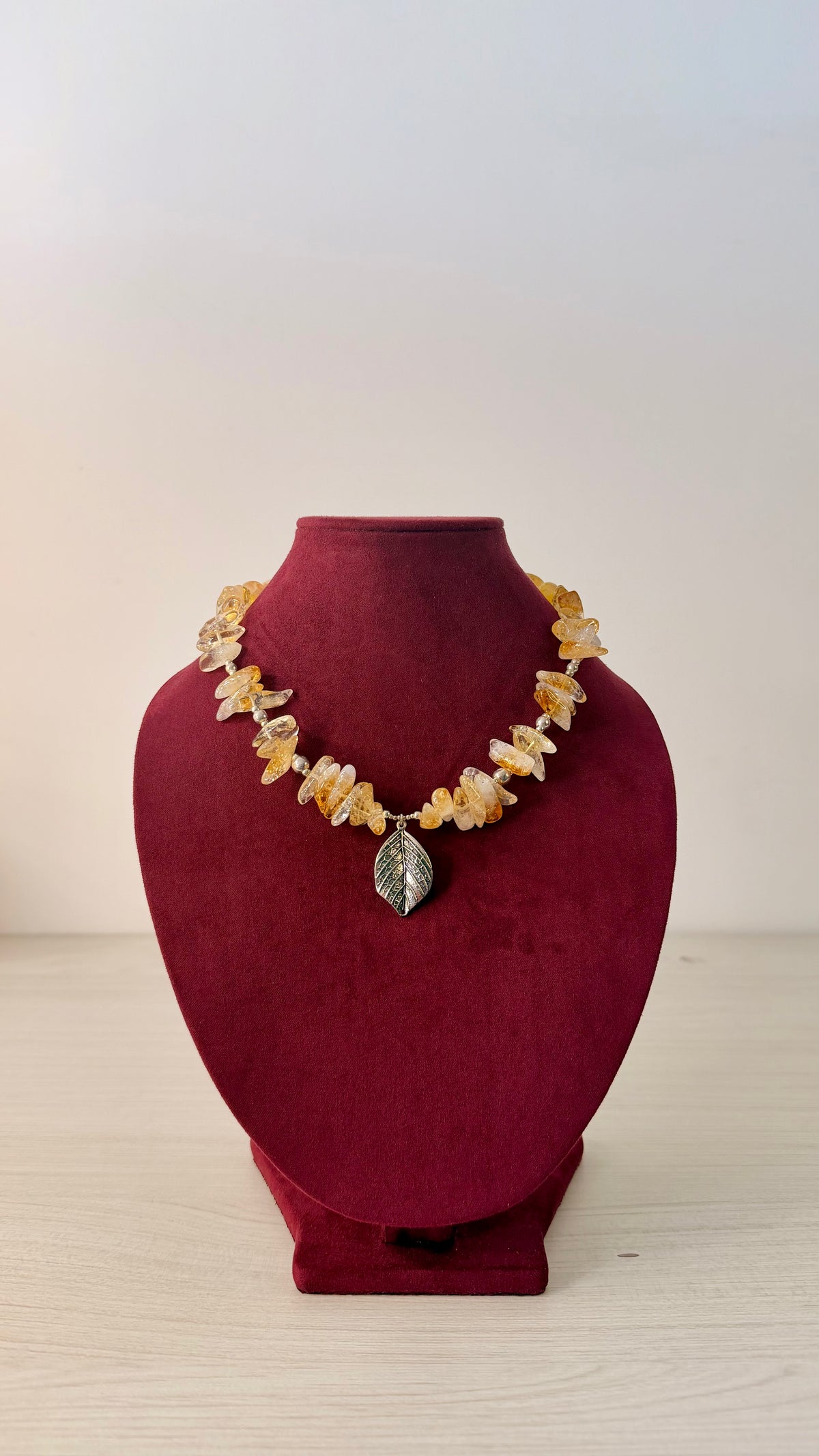 Citrino con Hoja de Plata