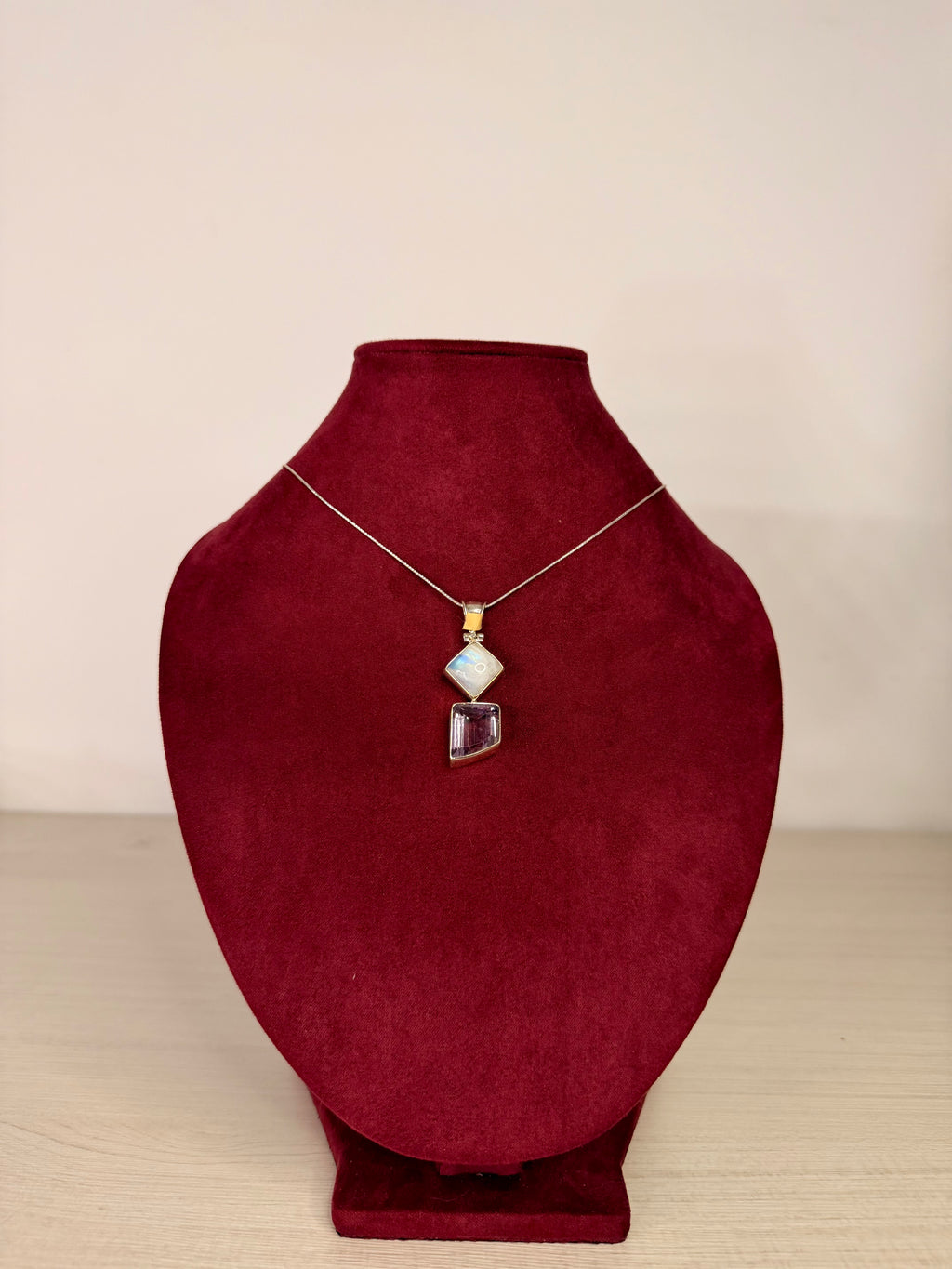 Diosa Piedra Luna y Amatista